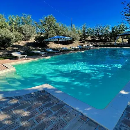 Todi By The Poolsleeps 10exc Poolwalk To Restaurant 05 Kms Todi 5 Kmswifi 4* Petroro