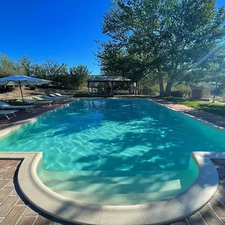 Todi By The Poolsleeps 10exc Poolwalk To Restaurant 05 Kms Todi 5 Kmswifi 4* Petroro