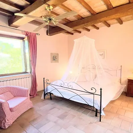 Todi By The Poolsleeps 10exc Poolwalk To Restaurant 05 Kms Todi 5 Kmswifi 4*