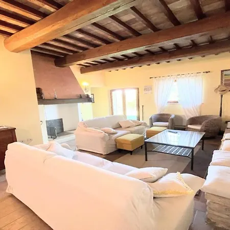 Todi By The Poolsleeps 10exc Poolwalk To Restaurant 05 Kms Todi 5 Kmswifi Hotel 4*