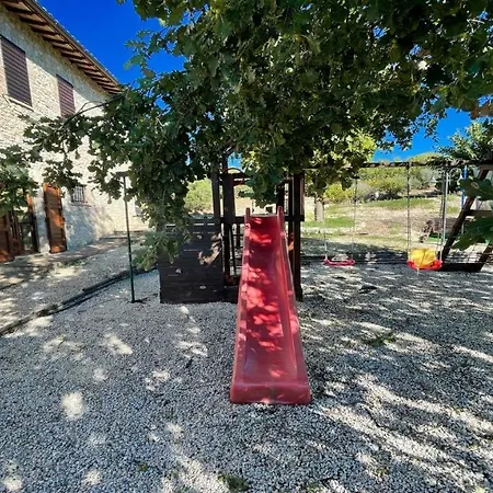 Todi By The Poolsleeps 10exc Poolwalk To Restaurant 05 Kms Todi 5 Kmswifi 4*