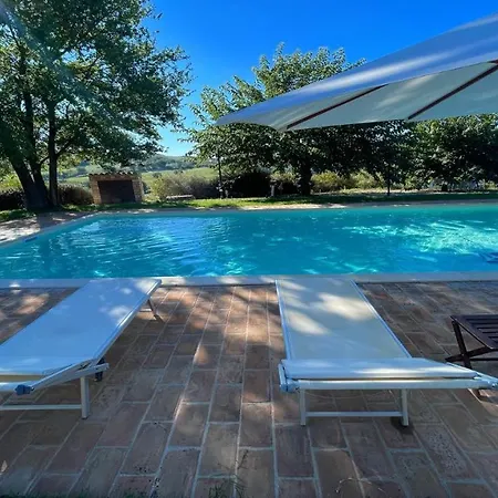 Todi By The Poolsleeps 10exc Poolwalk To Restaurant 05 Kms Todi 5 Kmswifi 4* Petroro