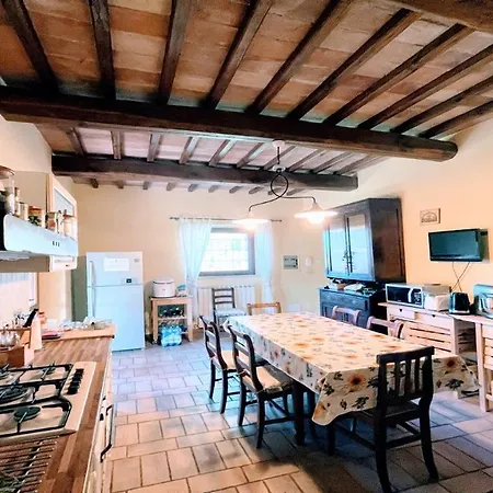 Todi By The Poolsleeps 10exc Poolwalk To Restaurant 05 Kms Todi 5 Kmswifi 4*