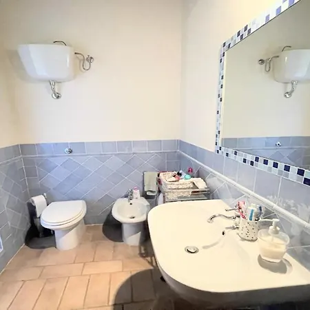 Hotel Todi By The Poolsleeps 10exc Poolwalk To Restaurant 05 Kms Todi 5 Kmswifi 4*