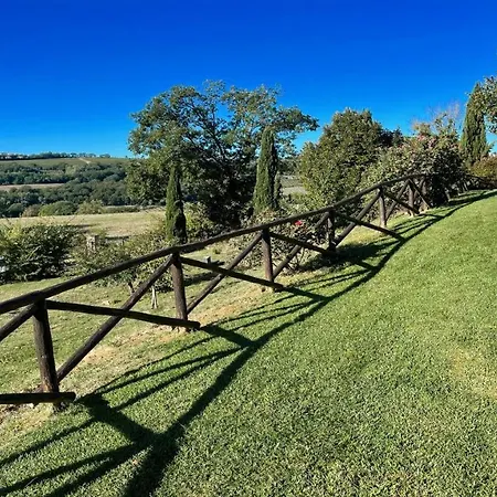 Todi By The Poolsleeps 10exc Poolwalk To Restaurant 05 Kms Todi 5 Kmswifi